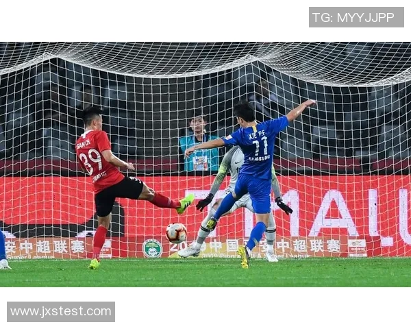 重庆足球队引领最新足球技术十强榜单解析与展望