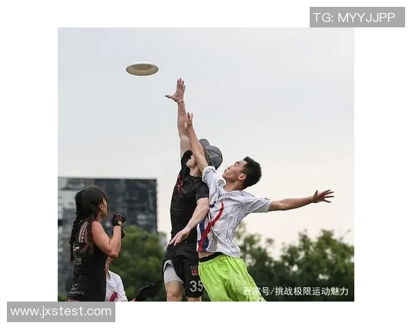 重庆飞盘队在极限运动联赛中的战术表现分析与点评