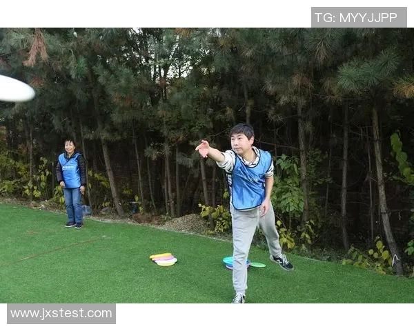 飞盘飞扬:成都飞盘队的奋斗与成长之路全景纪实 飞盘飞扬:成都飞盘队的奋斗与成长之路全景纪实