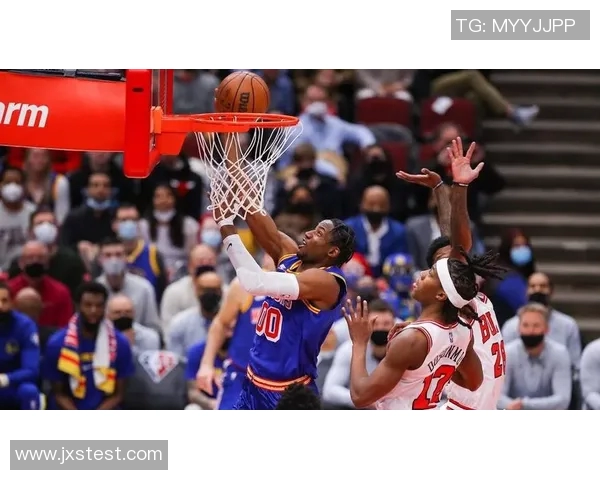 勇士与公牛激战正酣精彩直播全程回顾与分析 勇士与公牛激战正酣精彩直播全程回顾与分析