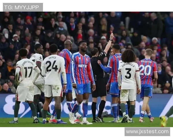 切尔西更衣室风波升级斯特林与恩佐训练场激烈冲突内幕曝光 切尔西更衣室风波升级斯特林与恩佐训练场激烈冲突内幕曝光