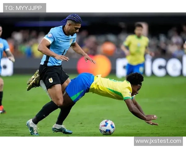 巴西与乌拉圭精彩对决录像回放全程分析与精彩瞬间集锦 巴西与乌拉圭精彩对决录像回放全程分析与精彩瞬间集锦