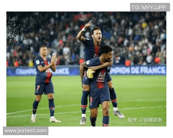 巴黎圣日耳曼与朗斯比赛深度分析及战术对比探讨 巴黎圣日耳曼与朗斯比赛深度分析及战术对比探讨