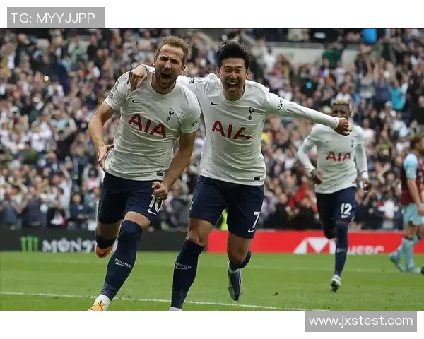 新圣徒迎战里耶夫全力争胜期待精彩对决与球迷共庆激情时刻 新圣徒迎战里耶夫全力争胜期待精彩对决与球迷共庆激情时刻