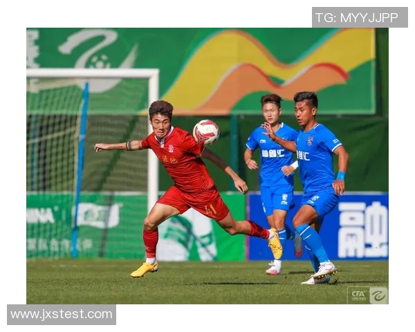 淄博蹴鞠迎战湖北球队全力争胜展现足球魅力与激情对决