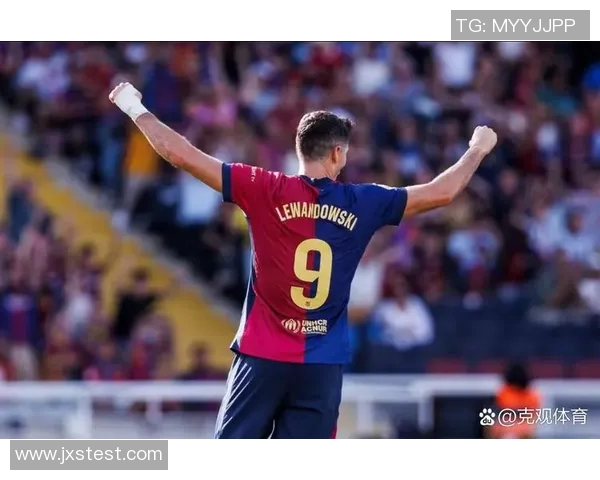 莱万的传奇之路:从波兰小镇到世界足坛的超级巨星之旅 莱万的传奇之路:从波兰小镇到世界足坛的超级巨星之旅