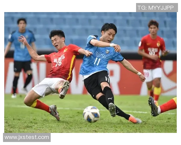 赞吱玉与横滨FC的激烈对决展现足球魅力与团队精神的巅峰较量 赞吱玉与横滨FC的激烈对决展现足球魅力与团队精神的巅峰较量