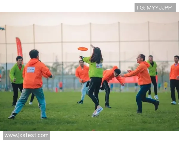 飞盘深度解析：上海飞盘队如何实现战术转换与团队协作